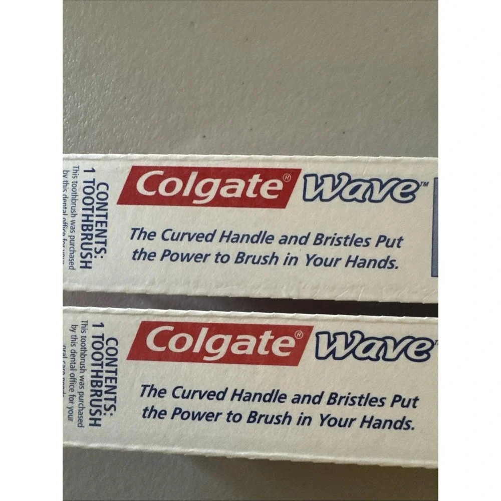 VTG Colgate WAVE 54 Toothbrush Full Head Soft Twisted Scrubbing 2006